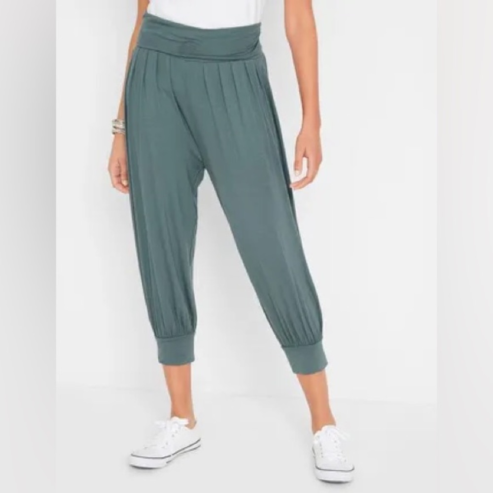 aerie Cropped Sage Green Harem Joggers
